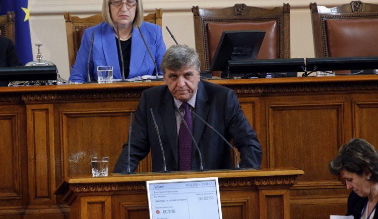 Манол Генов:  Комисията по парламентарна етика щади Методи Андреев  с отлагане  санкцията  за упражнен натиск